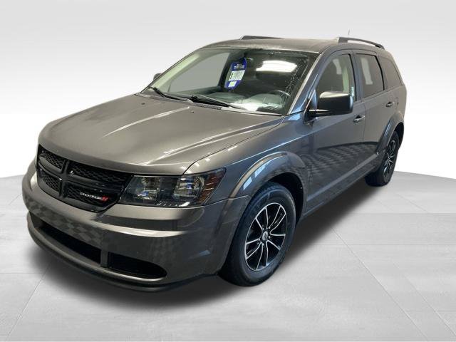 Used 2018 Dodge Journey SE w/ Connectivity Group FWD image 1