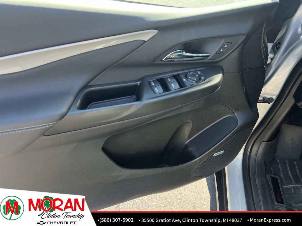 Certified 2023 Chevrolet Bolt LT w/ Infotainment Package FWD image 16