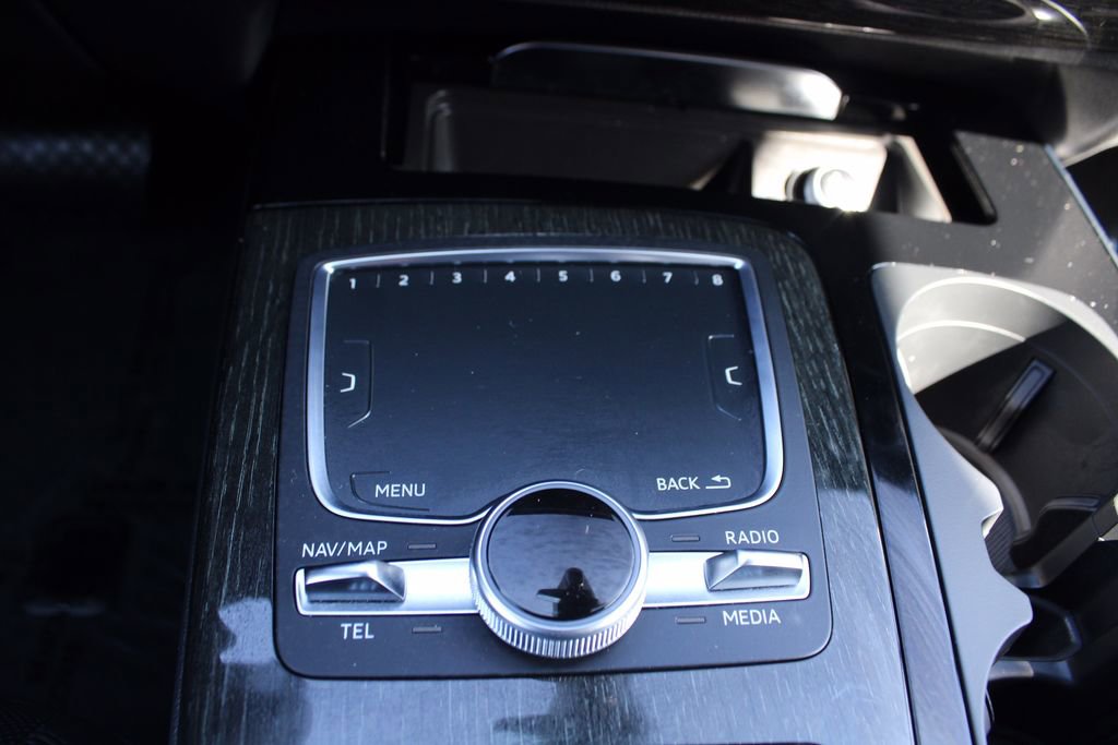 Used 2019 Audi Q7 3.0T Premium Plus w/ Premium Plus Package image 24