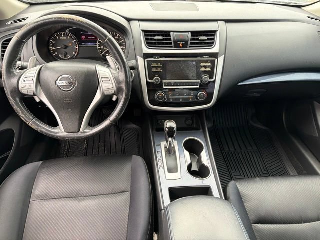 Used 2018 Nissan Altima 2.5 SR FWD image 16