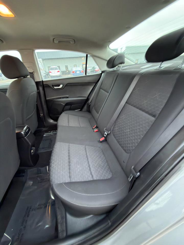 Used 2021 Kia Rio S image 39