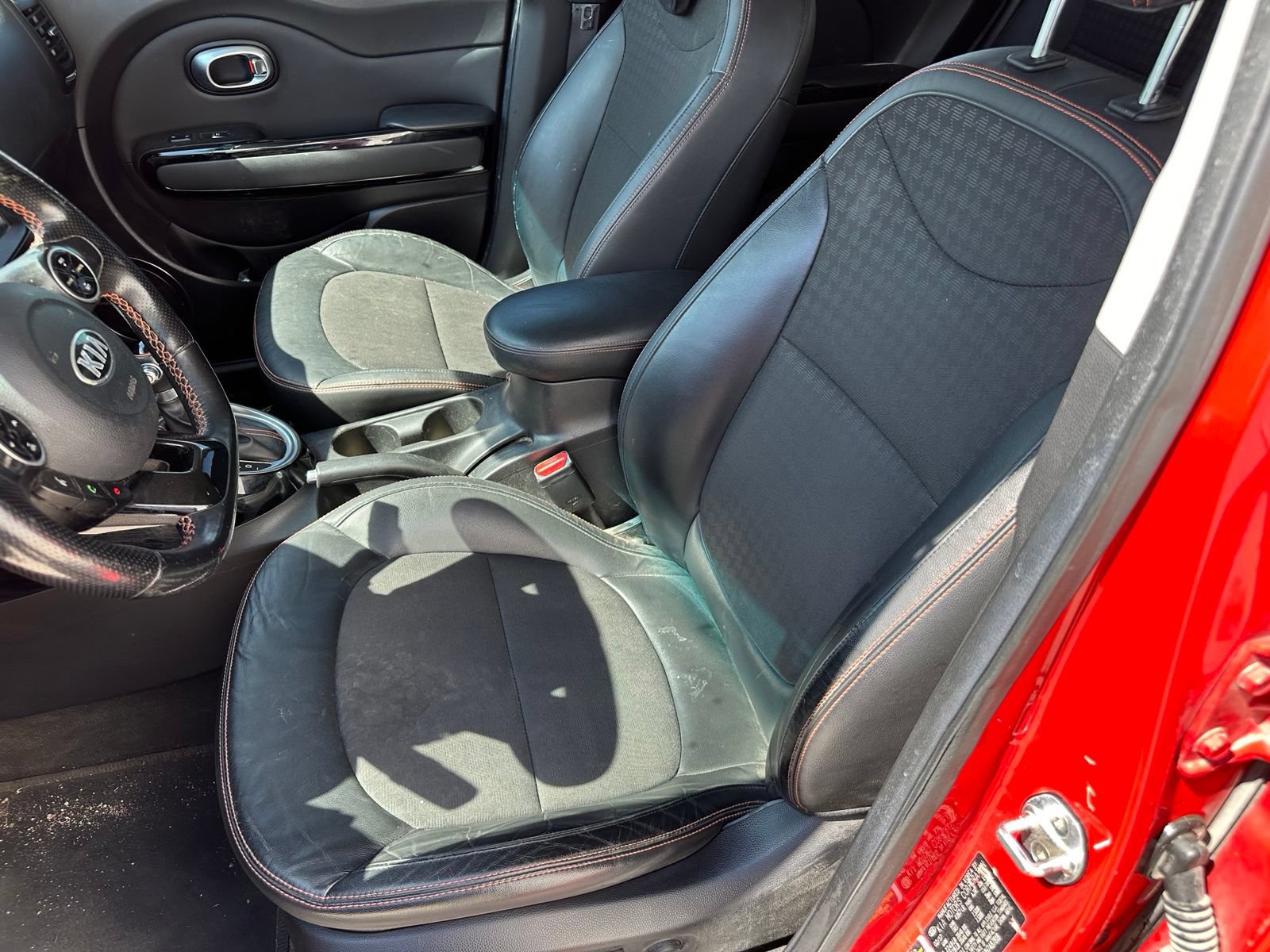 Used 2017 Kia Soul ! w/ Tech Package FWD image 14