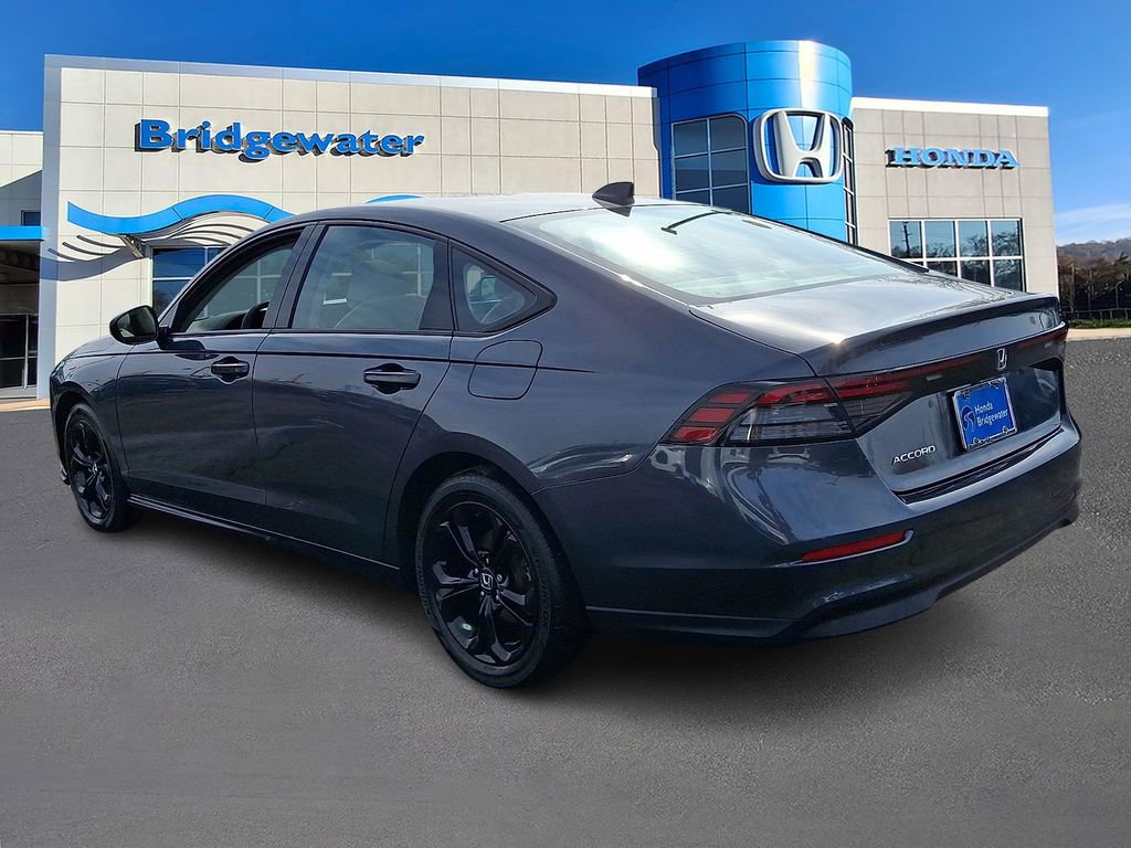 Used 2025 Honda Accord SE image 4