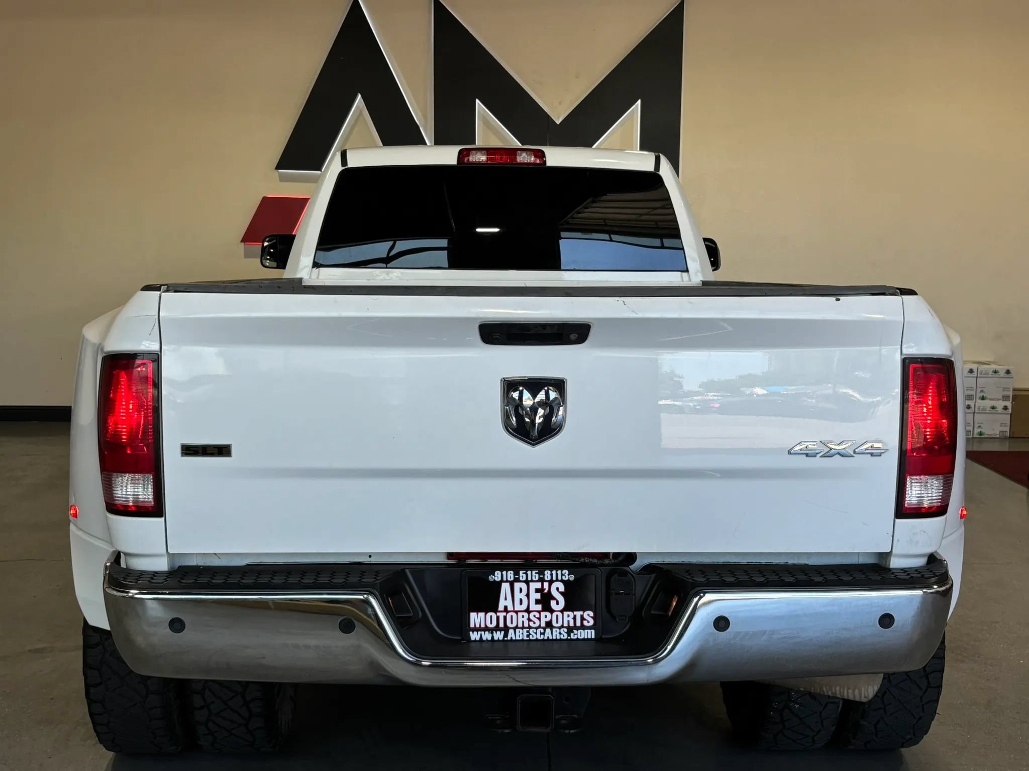 Used 2018 RAM 3500 SLT w/ Luxury Group AWD/4WD image 5