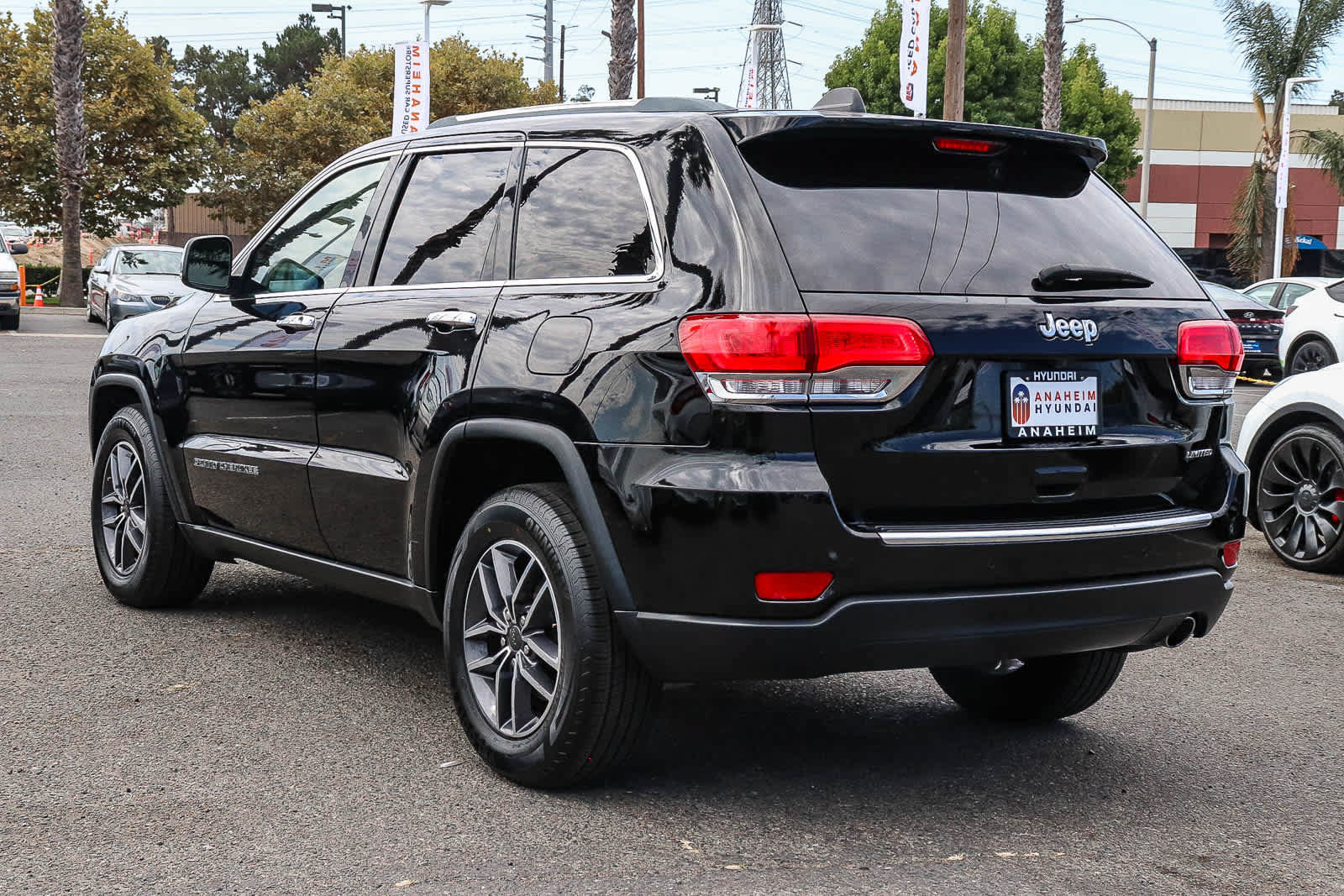 Used 2019 Jeep Grand Cherokee Limited RWD image 9