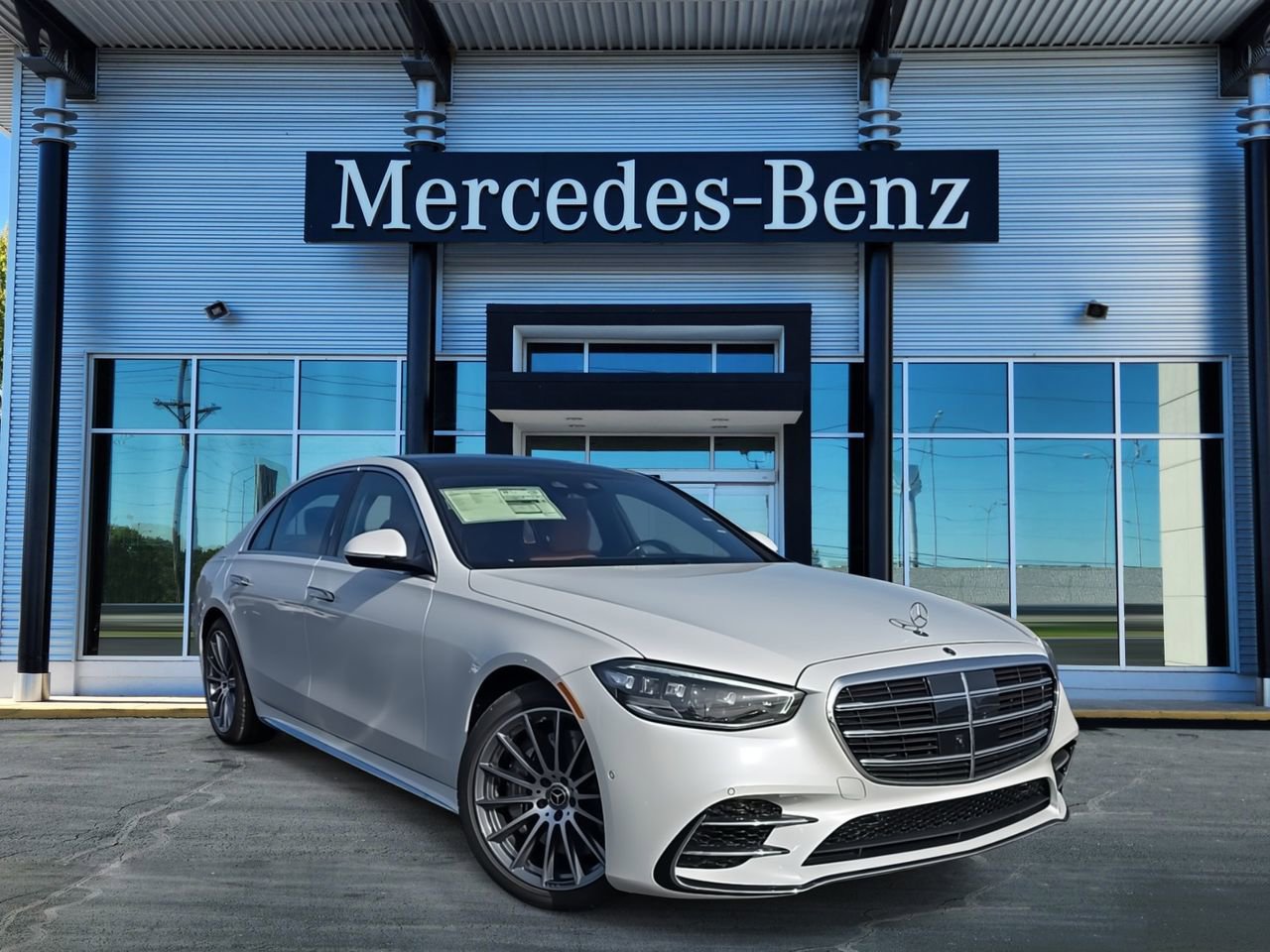 New 2026 Mercedes-Benz S 580 4MATIC Sedan image 1