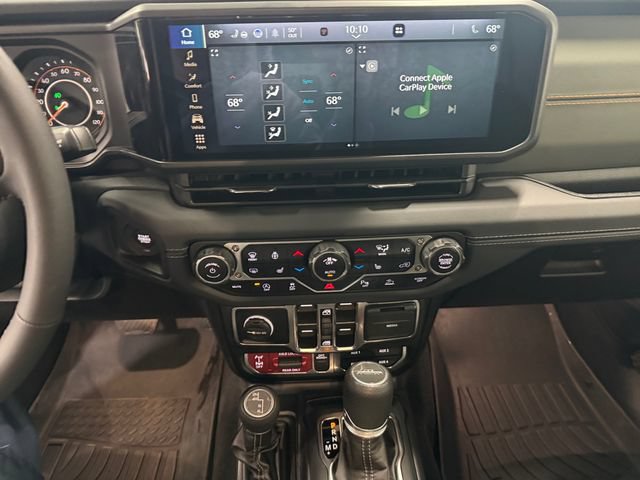 Used 2025 Jeep Gladiator Mojave w/ Safety Group AWD/4WD image 6