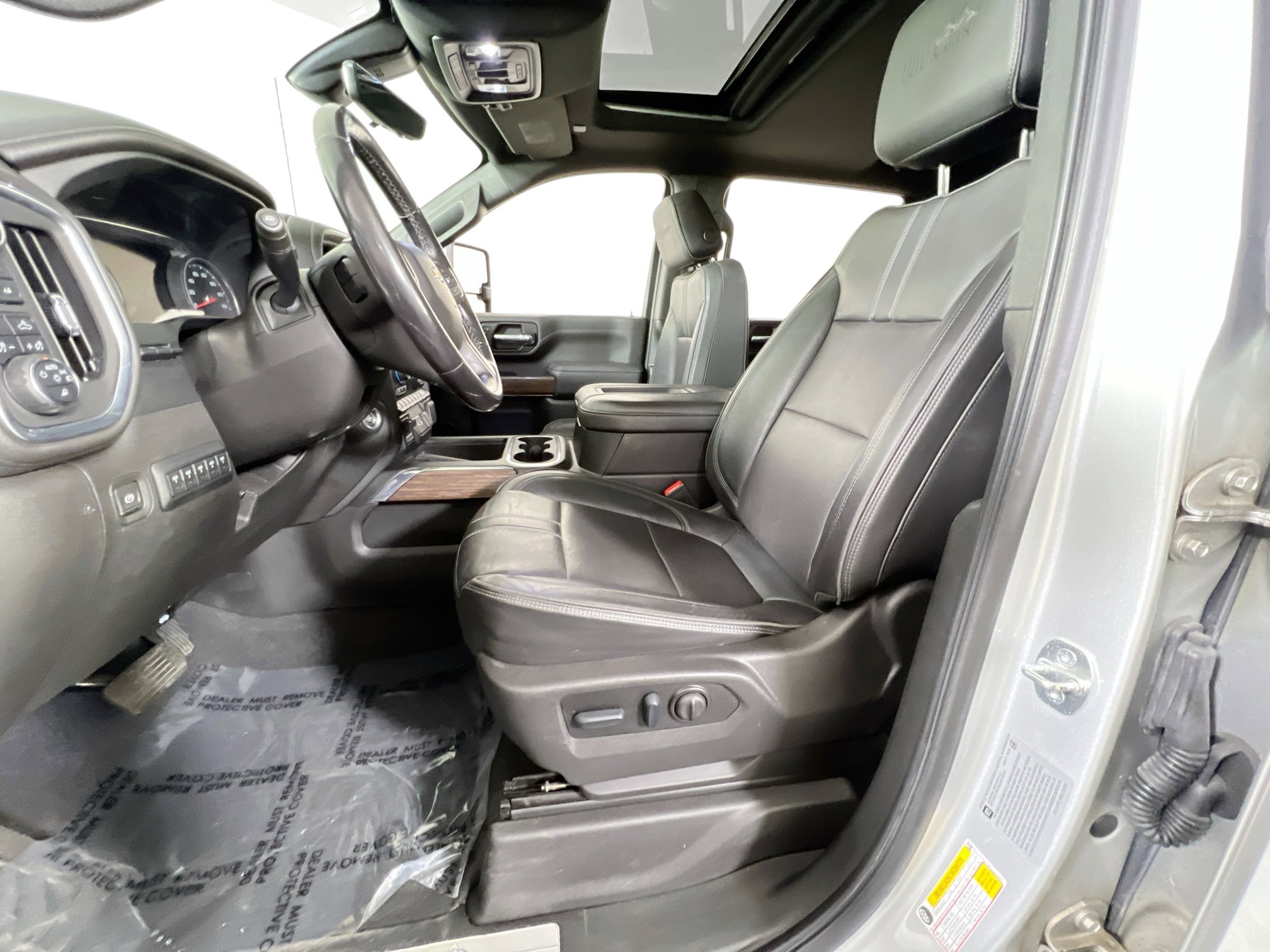 Used 2022 Chevrolet Silverado 2500 High Country w/ Z71 Off-Road Package image 21