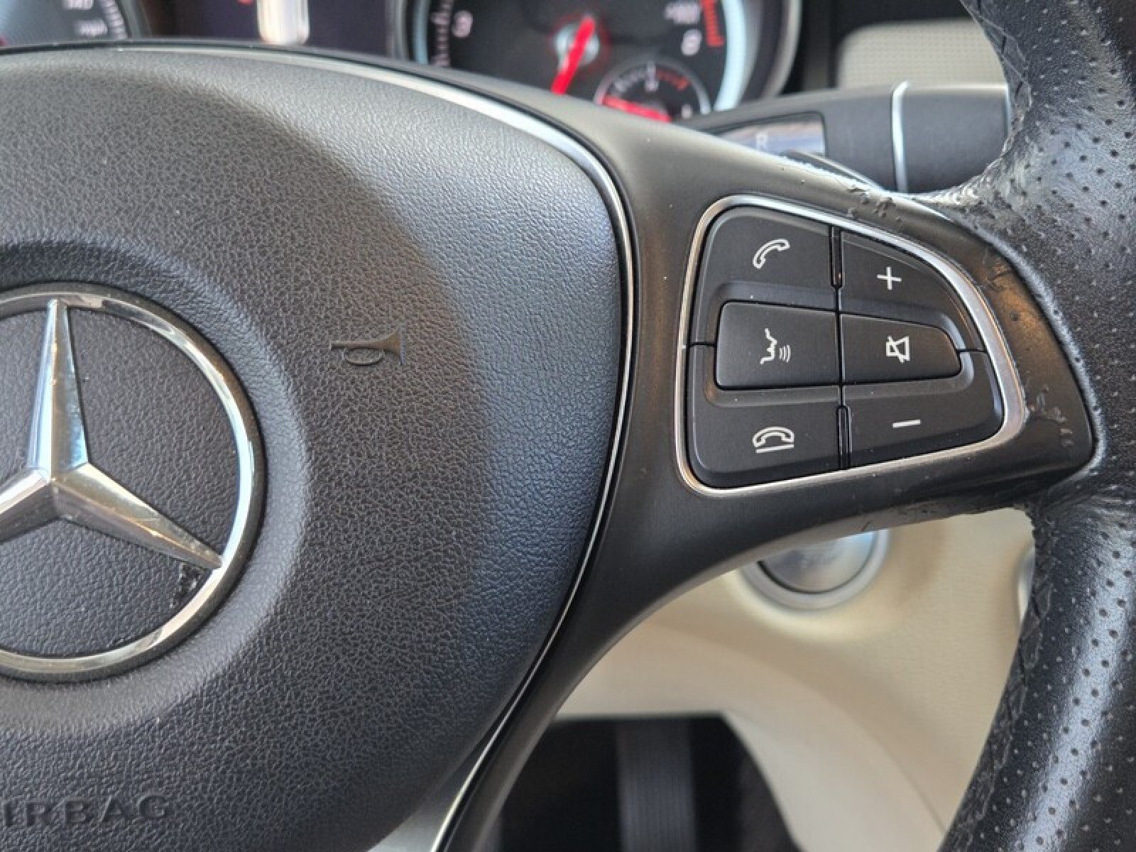 Used 2018 Mercedes-Benz GLA 250 image 27