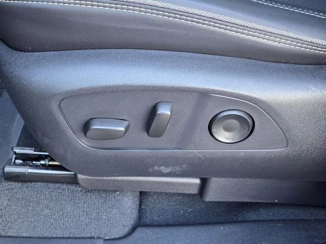 Used 2025 GMC Sierra EV Denali image 14