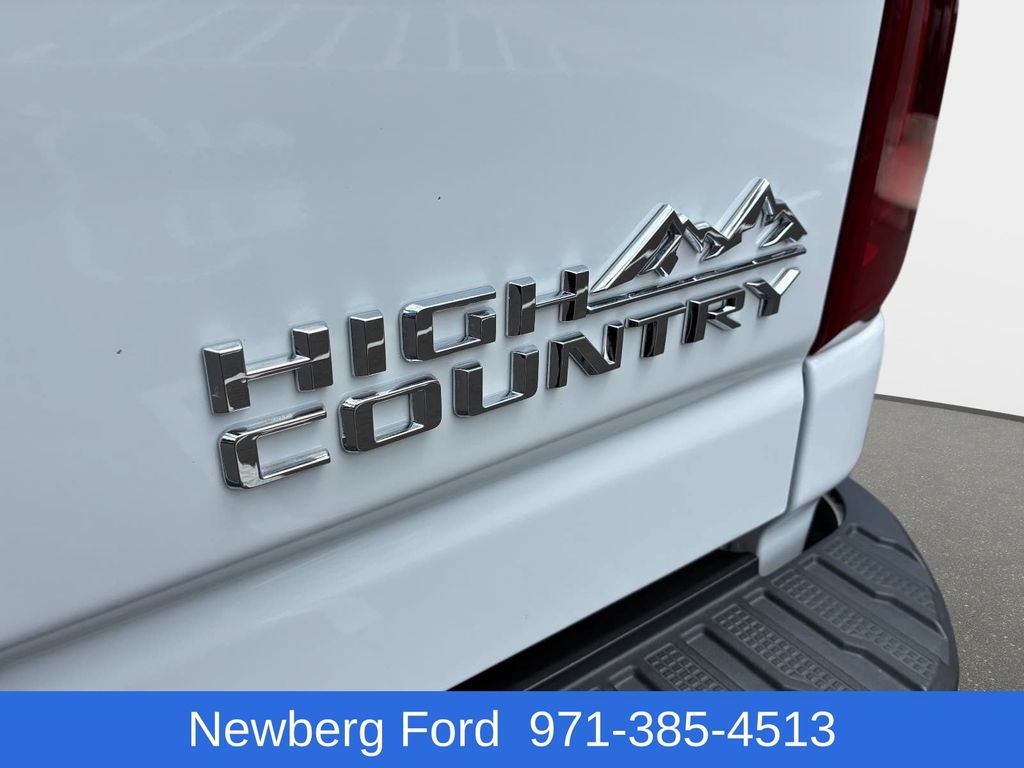 Used 2022 Chevrolet Silverado 3500 High Country AWD/4WD image 15