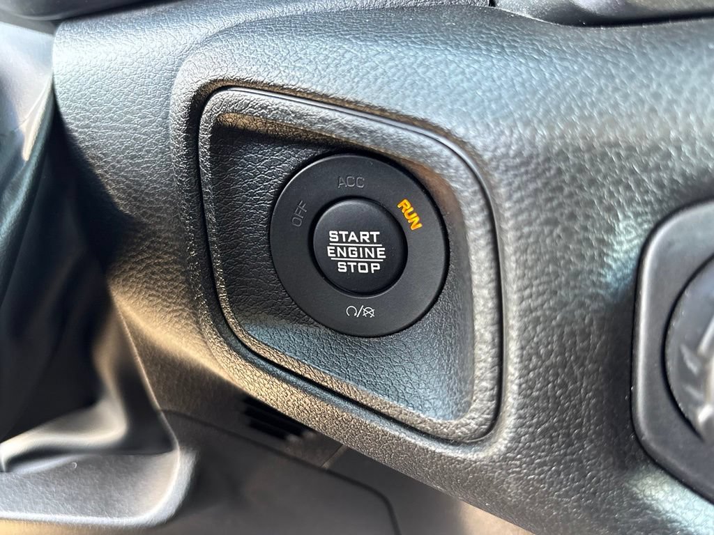 Used 2024 Jeep Wrangler Unlimited AWD/4WD image 14