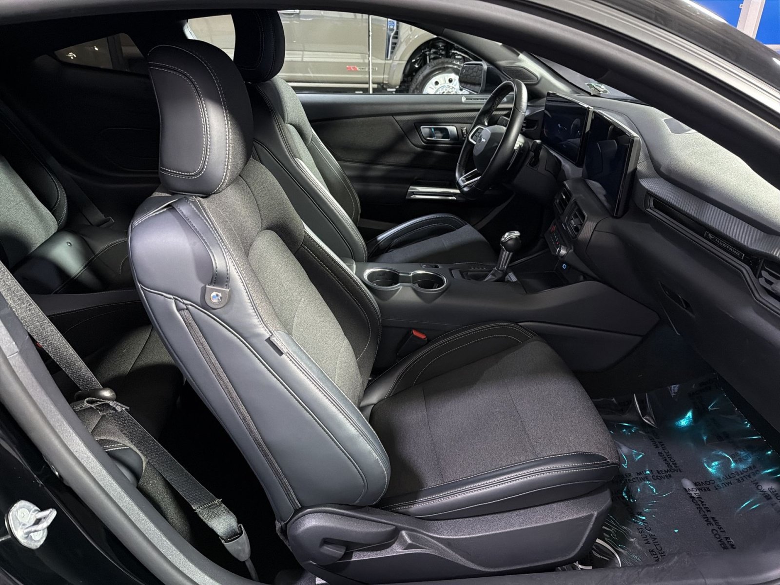 Used 2025 Ford Mustang GT RWD image 23