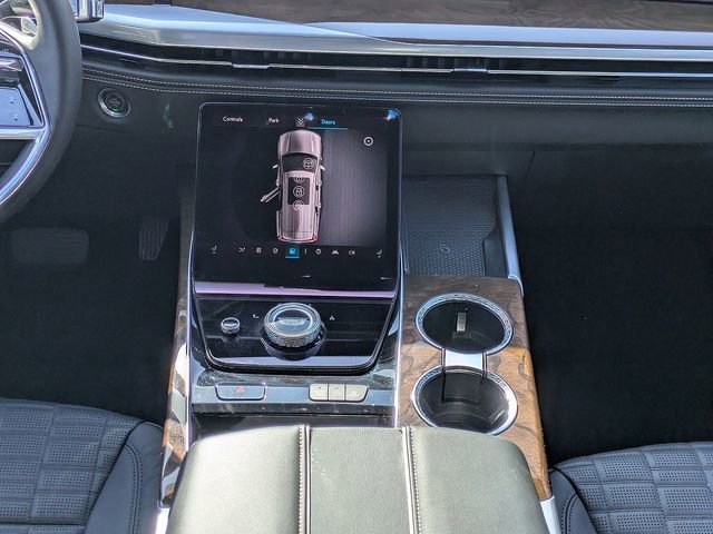 Certified 2025 Cadillac Escalade Sport Platinum w/ LPO, ONYX Package image 19