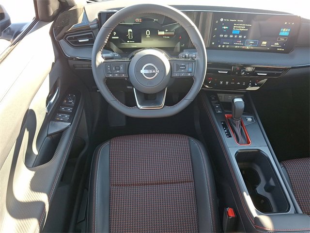 New 2026 Nissan Kicks SR w/ Cold Weather Package image 2