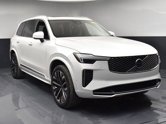 Used 2025 Volvo XC90 B5 Plus w/ Protection Package Premier image 2