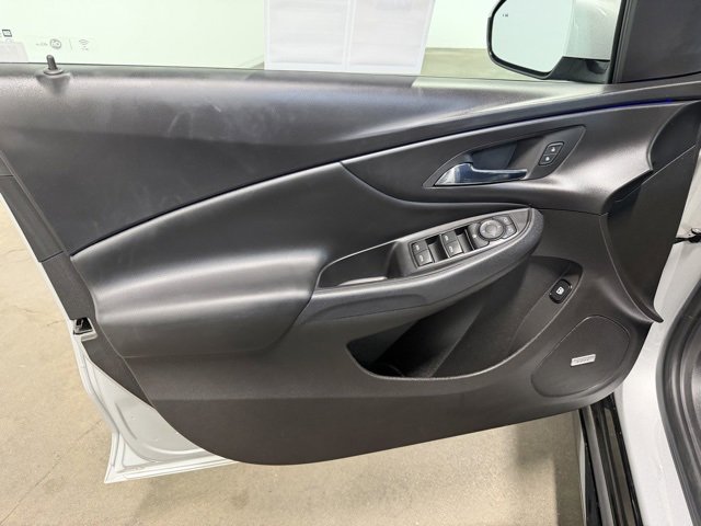 Used 2018 Chevrolet Volt Premier w/ Driver Confidence Package image 20