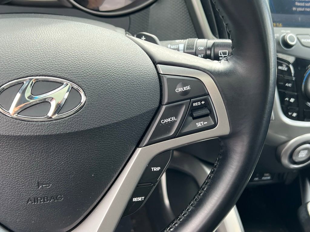 Used 2015 Hyundai Veloster Base w/ Option Group 03 image 22