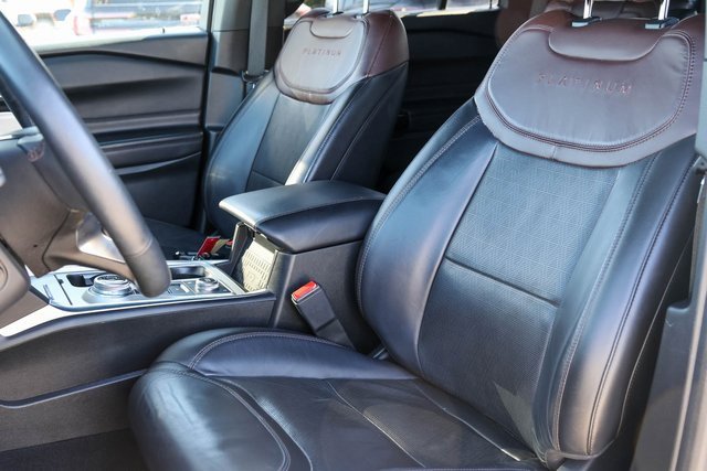 Used 2022 Ford Explorer Platinum w/ Technology Package image 15