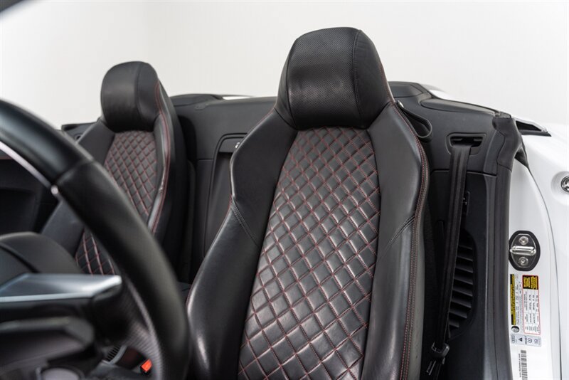 Used 2017 Audi R8 V10 AWD/4WD image 35