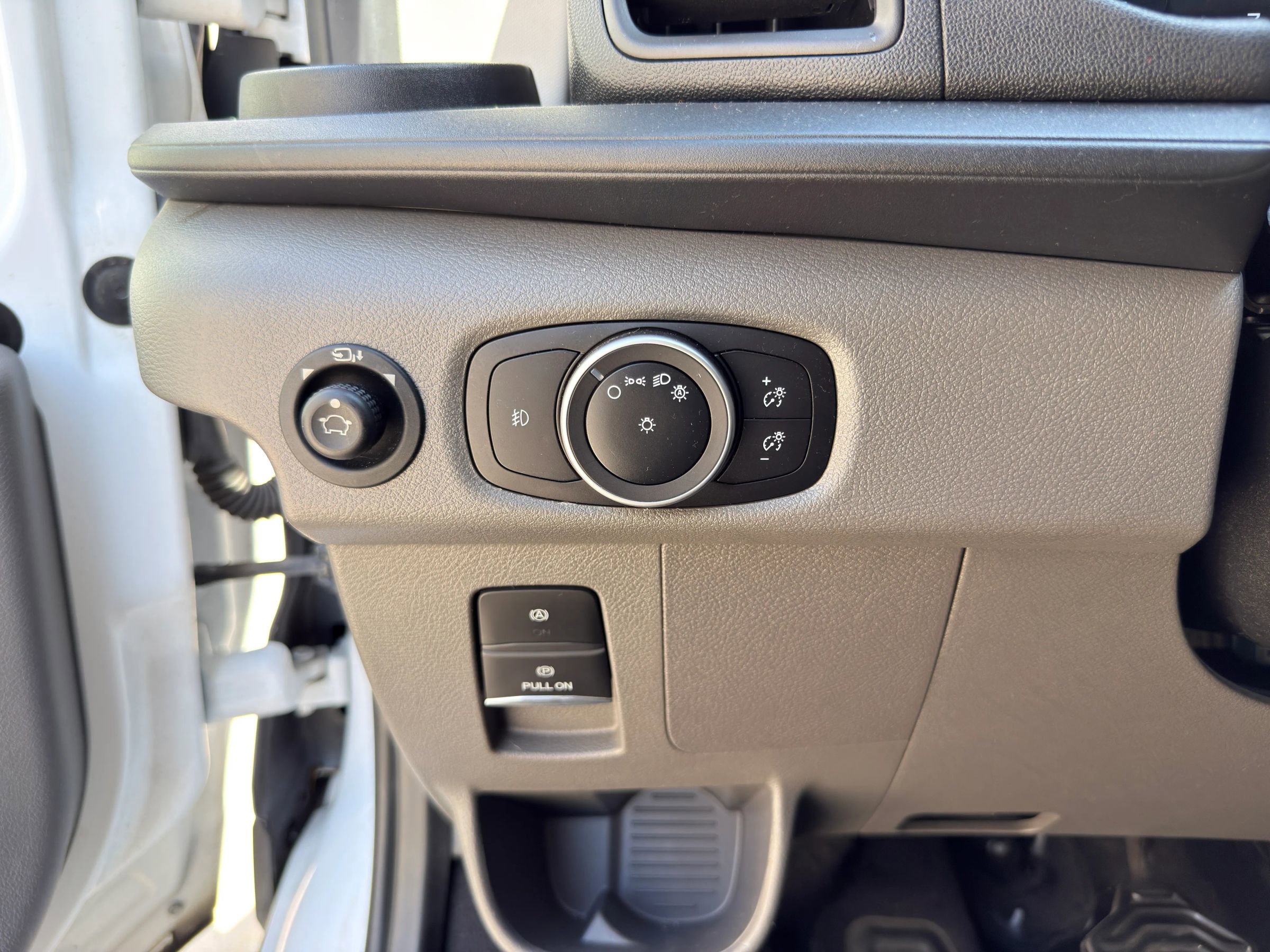 Used 2021 Ford Transit 350 XLT RWD image 25