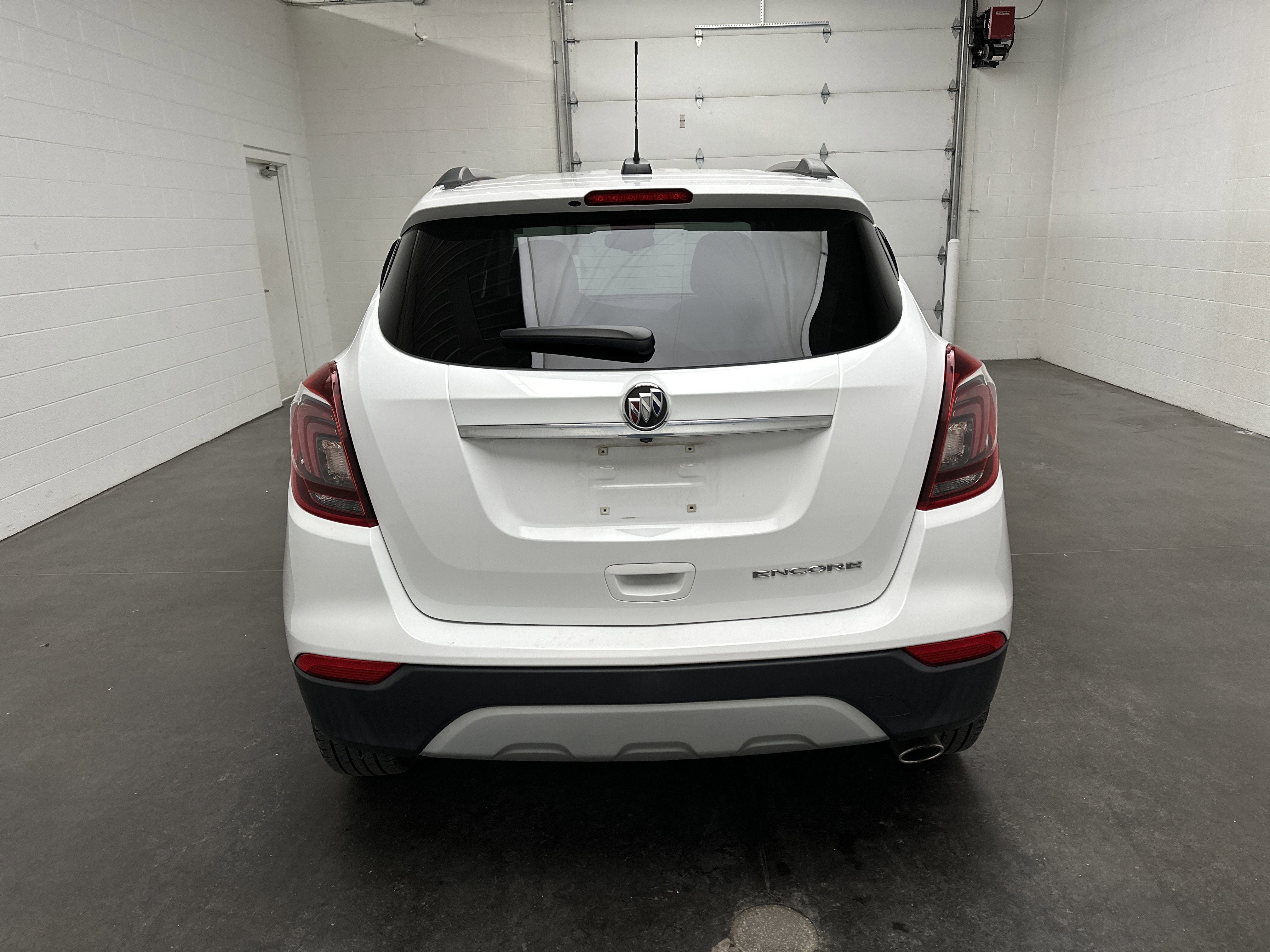Used 2020 Buick Encore Preferred image 11