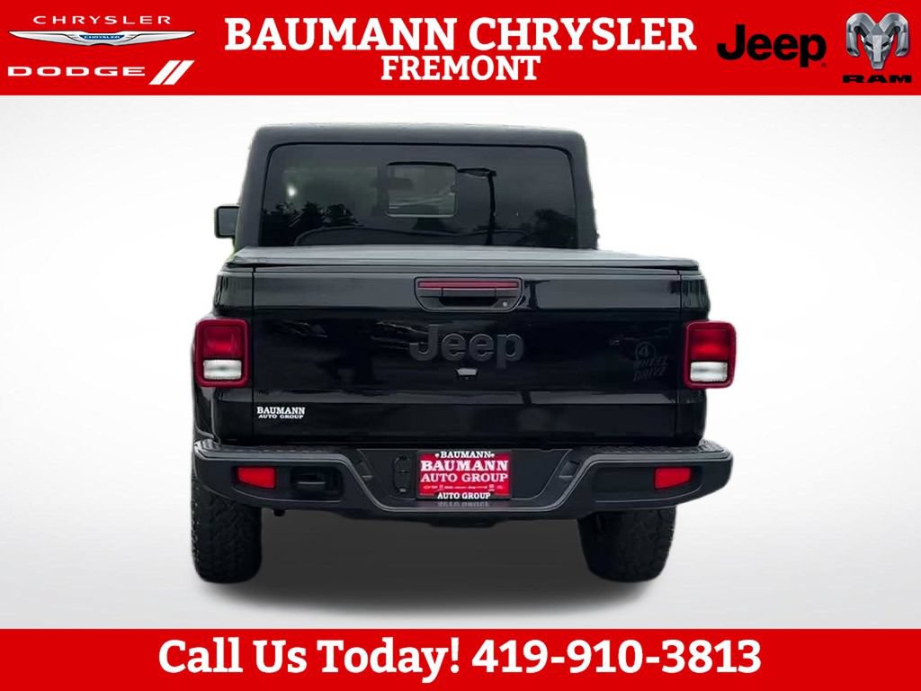 Used 2022 Jeep Gladiator Sport AWD/4WD image 11