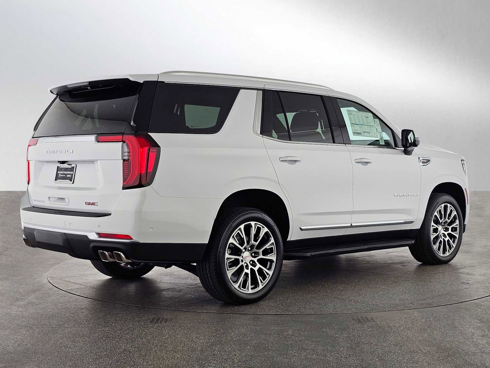 New 2026 GMC Yukon Denali AWD/4WD image 3