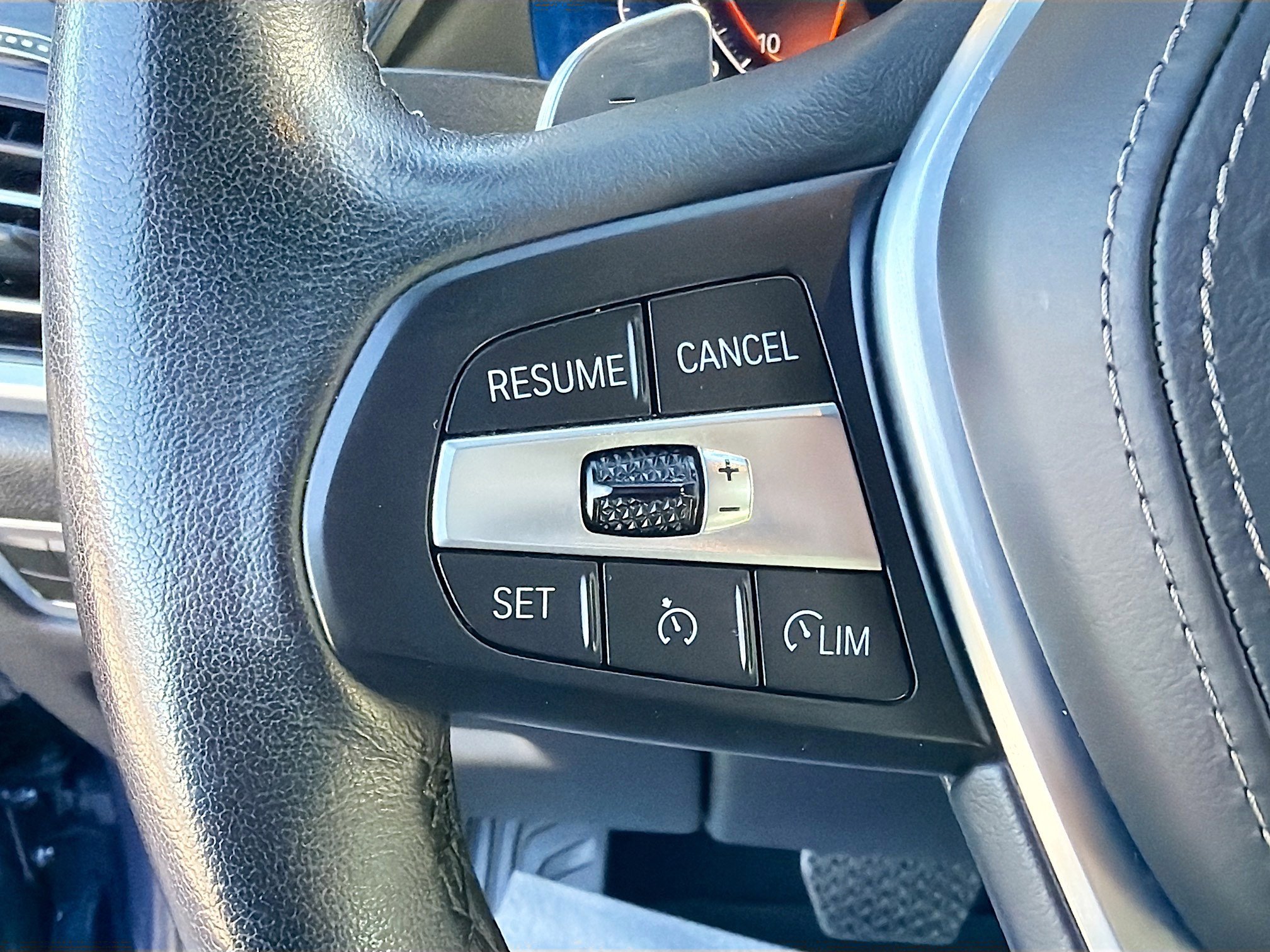 Used 2022 BMW X5 xDrive40i w/ Climate Comfort Package image 33