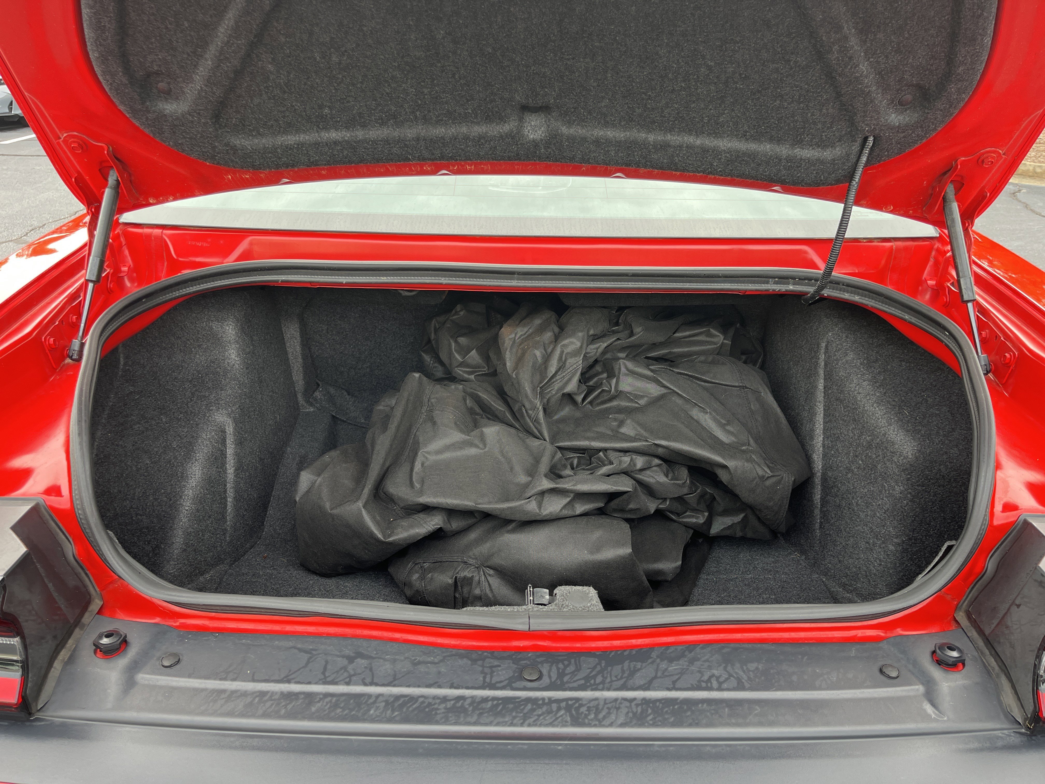 Used 2015 Dodge Challenger SRT Hellcat RWD image 18