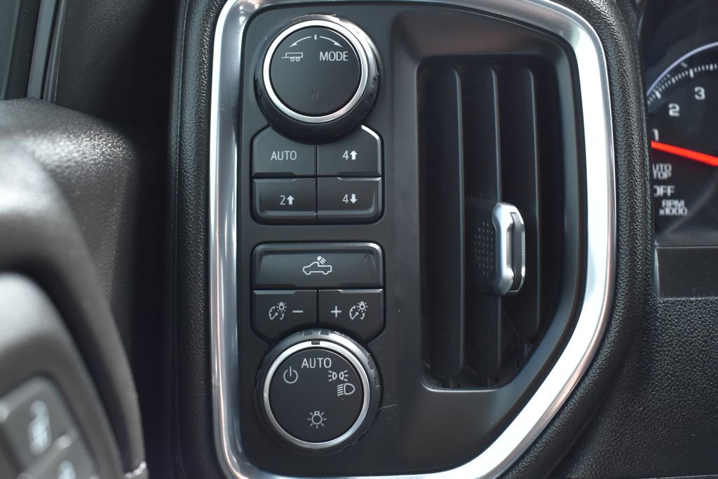 Used 2021 Chevrolet Silverado 1500 LT w/ All Star Edition Plus image 18