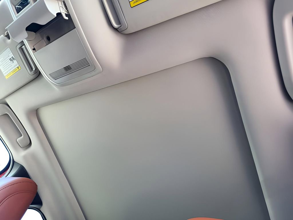 Used 2025 MAZDA CX-50 AWD 2.5 Turbo w/ Accent Package image 19