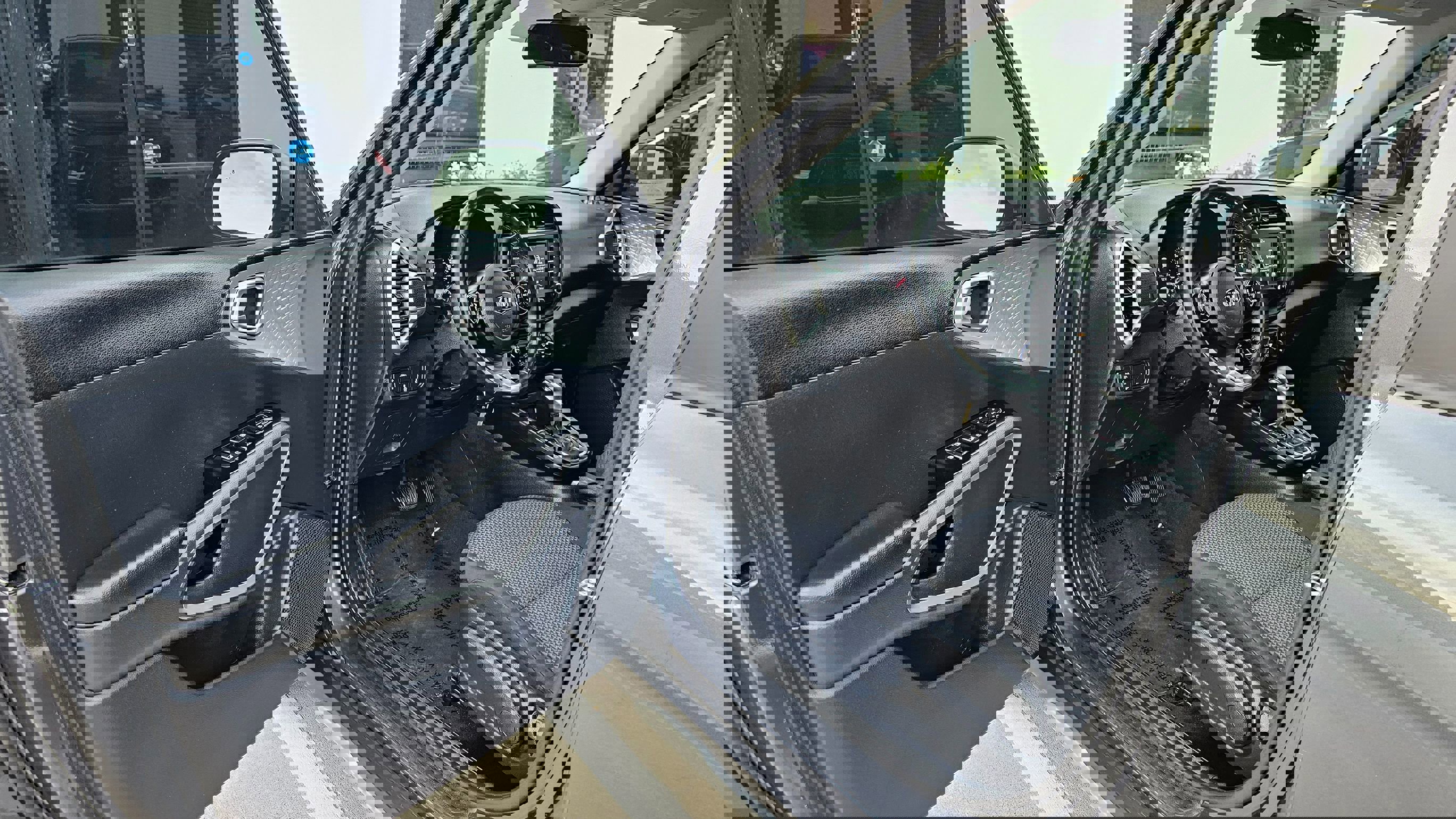 Used 2021 Kia Soul X-Line image 15