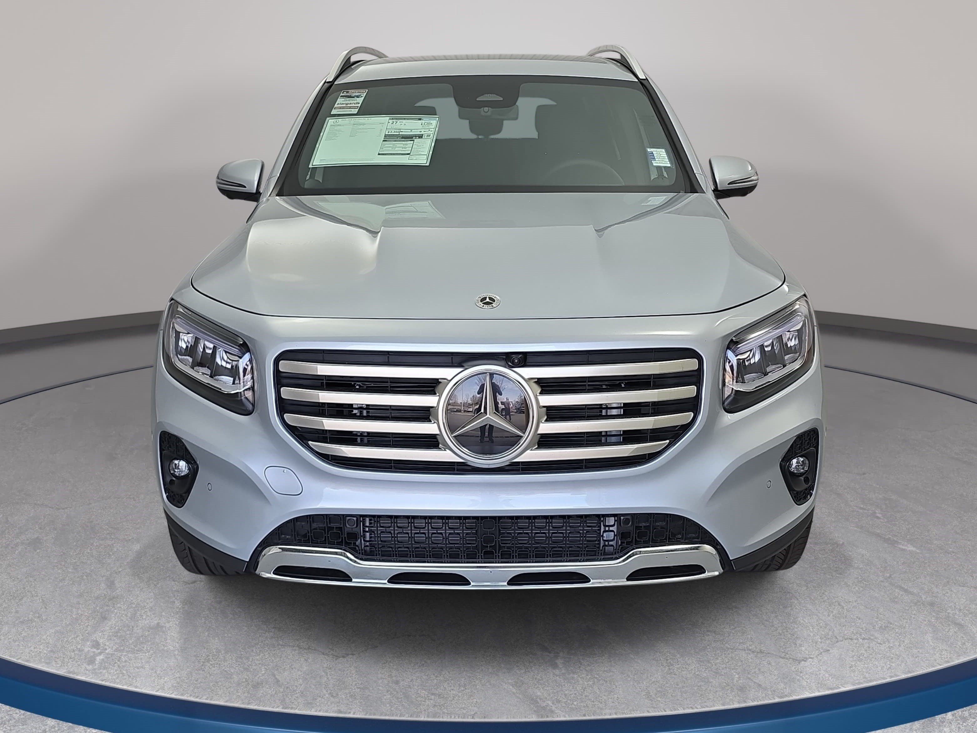 New 2026 Mercedes-Benz GLB 250 4MATIC image 2