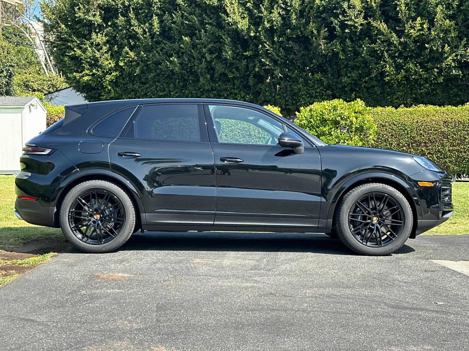 New 2026 Porsche Cayenne AWD/4WD image 9