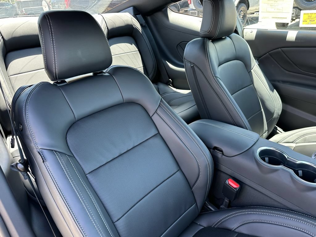 New 2026 Ford Mustang GT Premium w/ GT Performance Package RWD image 17