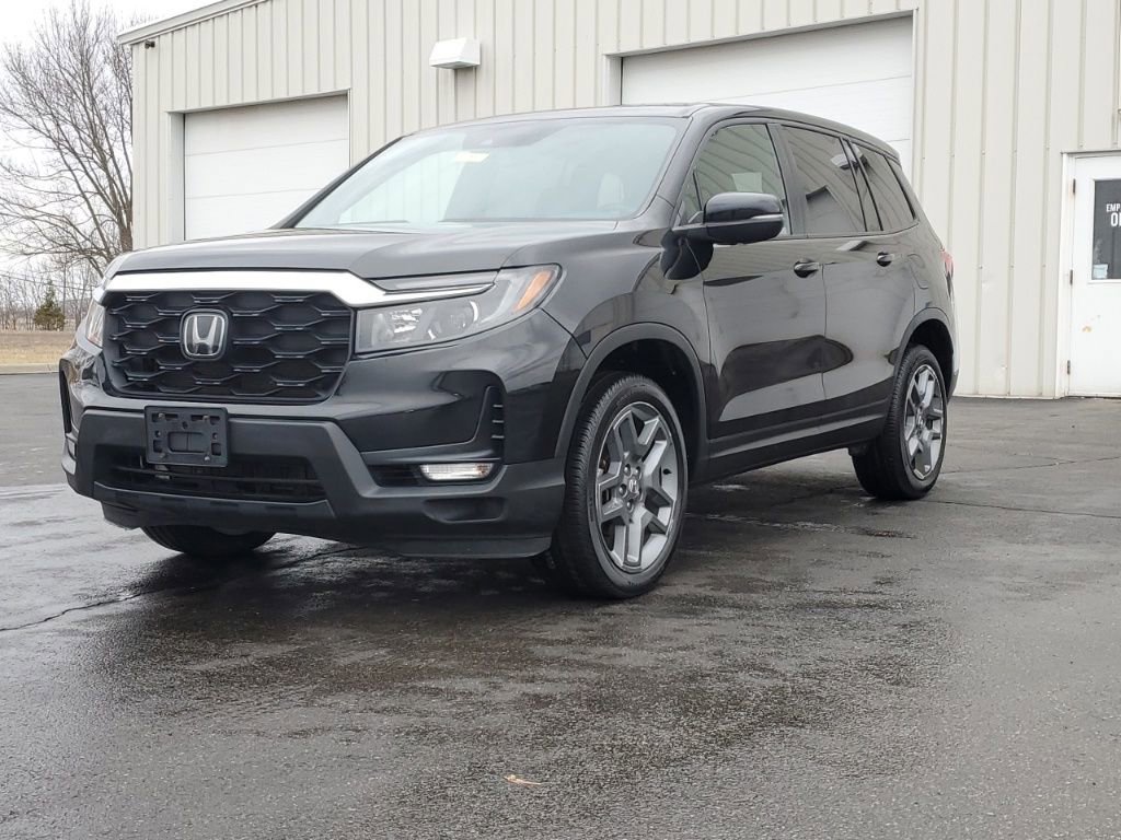 Used 2023 Honda Passport EX-L image 3