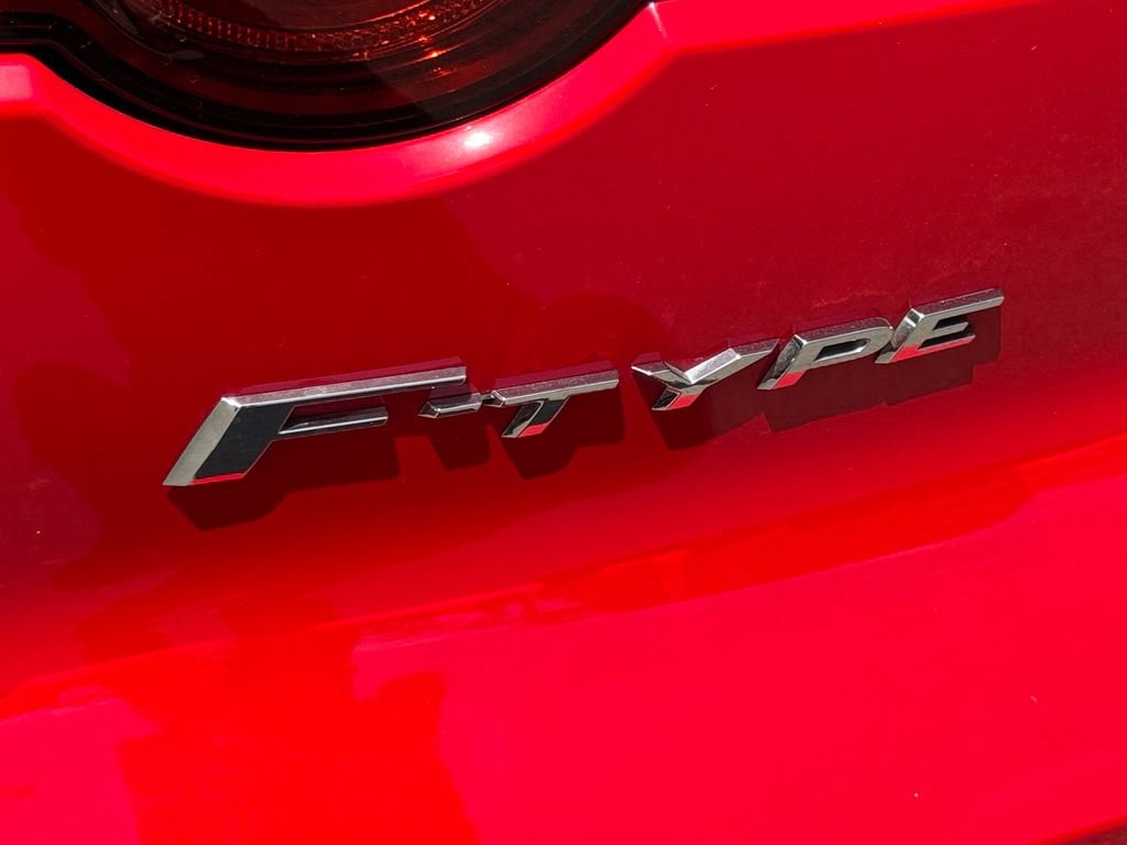 Used 2019 Jaguar F-TYPE Convertible RWD image 15