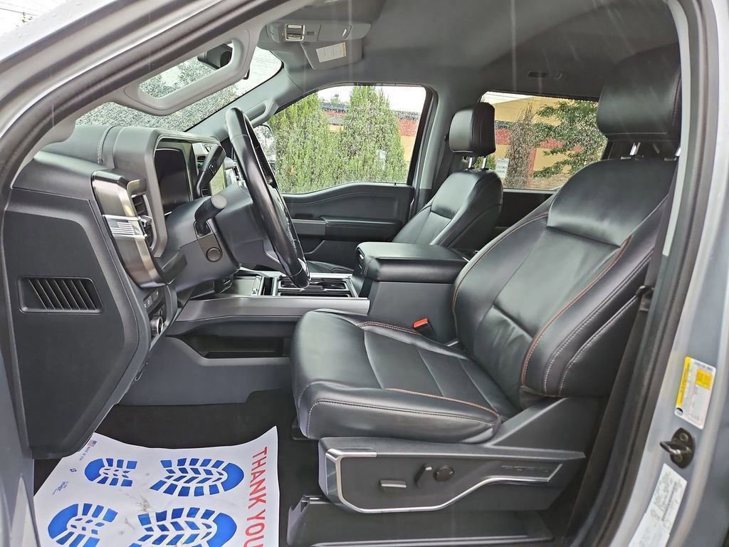 Used 2023 Ford F350 Lariat image 11
