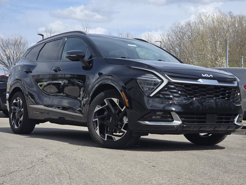 Used 2024 Kia Sportage SX image 2