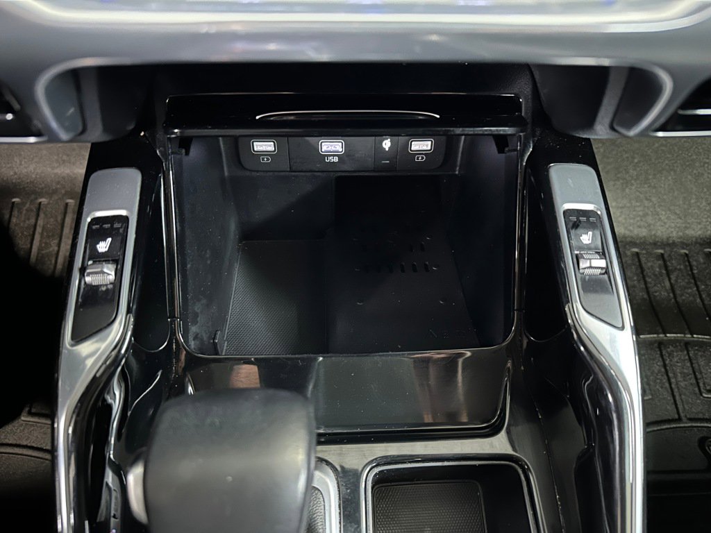 Used 2023 Kia Sorento SX image 14