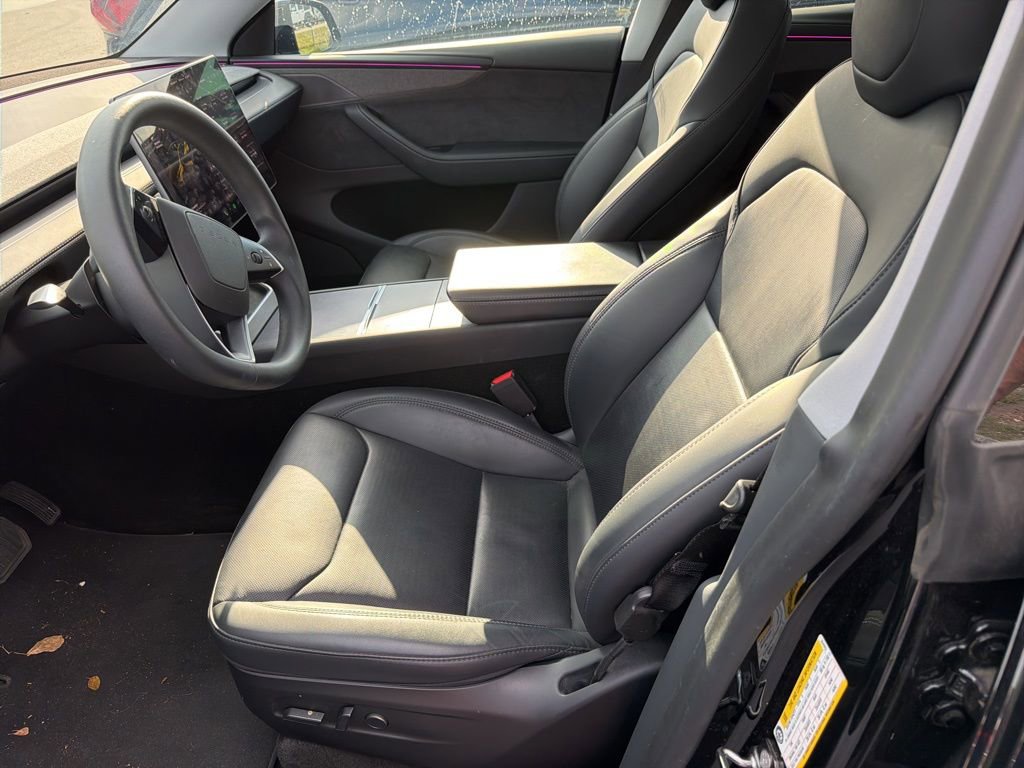Used 2026 Tesla Model Y Long Range image 6