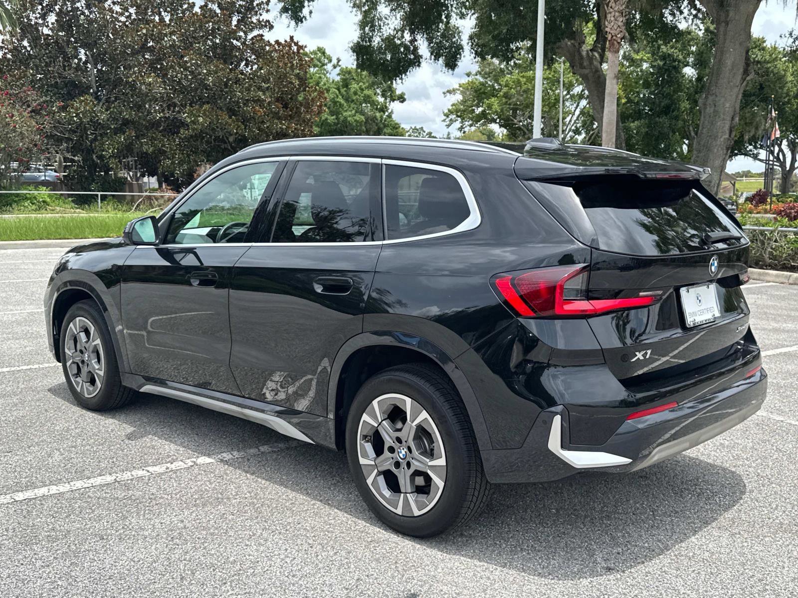 Certified 2025 BMW X1 xDrive28i w/ Technology Package image 6