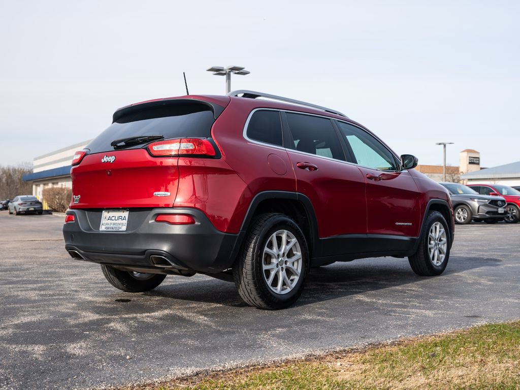 Used 2017 Jeep Cherokee Latitude w/ Comfort/Convenience Group image 11