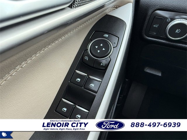 Used 2022 Ford Explorer XLT w/ Equipment Group 202A image 20