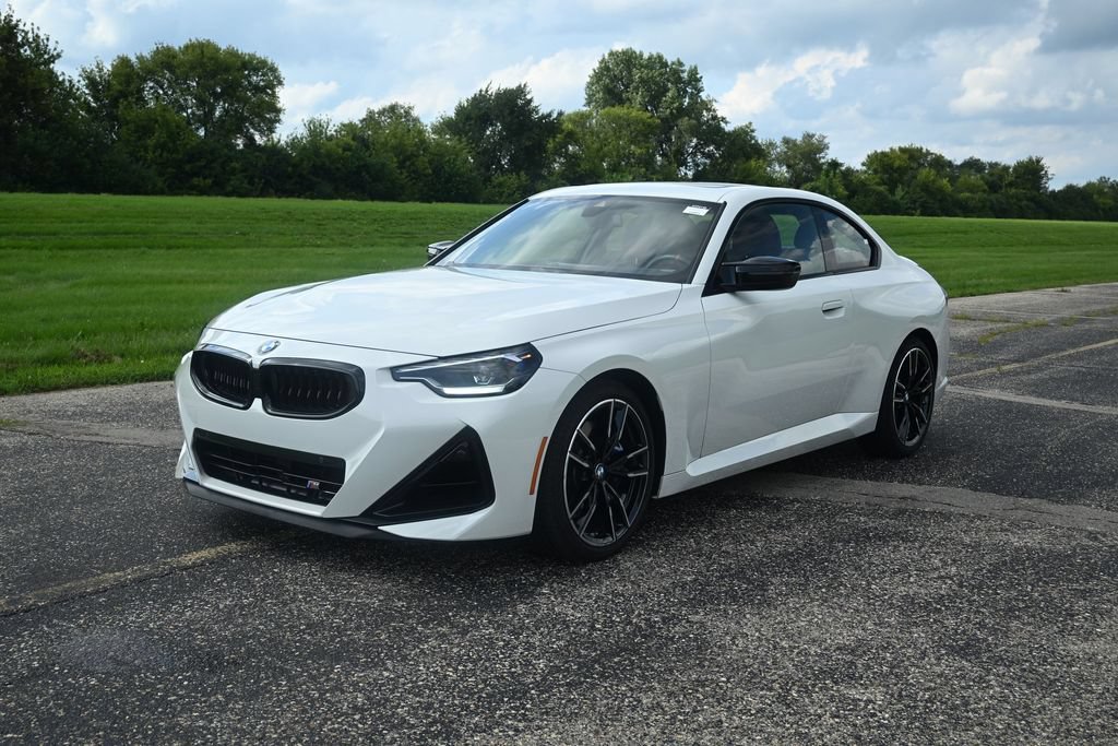 Used 2026 BMW M240i xDrive Coupe AWD/4WD image 7