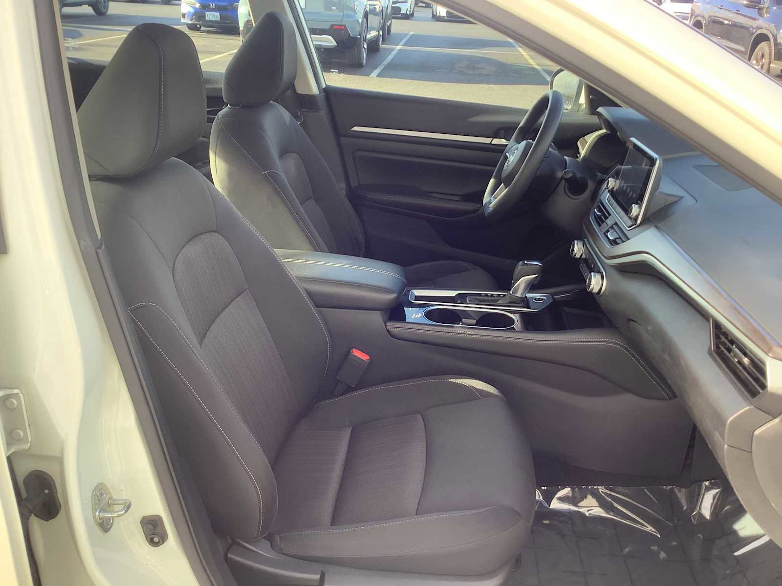 Used 2023 Nissan Altima 2.5 SV image 15