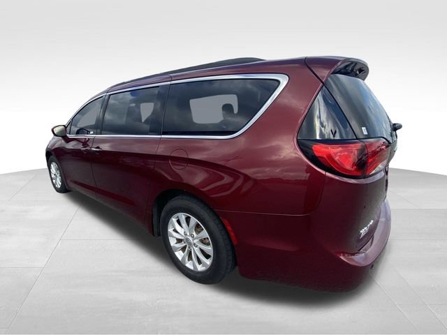 Used 2018 Chrysler Pacifica Touring Plus FWD image 6