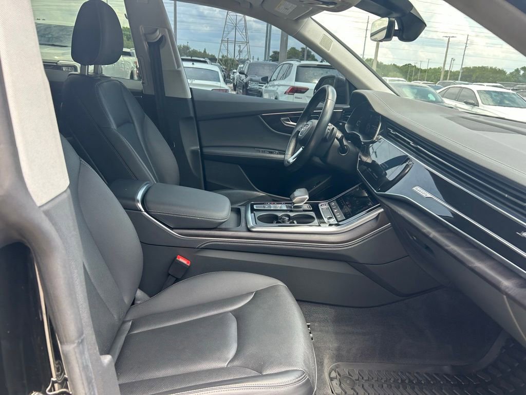 Used 2023 Audi Q8 Premium Plus w/ Premium Plus Package AWD/4WD image 35