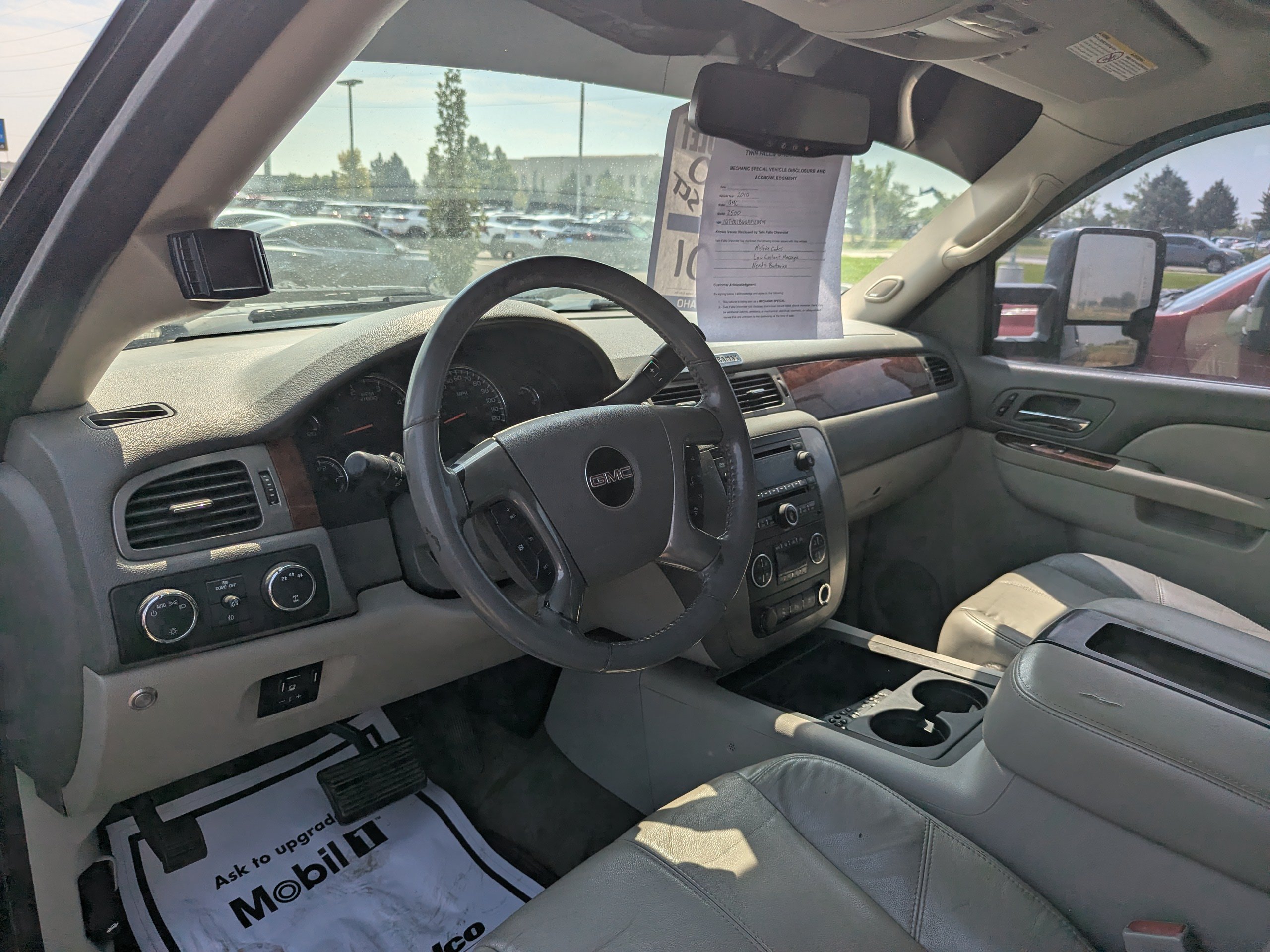Used 2010 GMC Sierra 2500 SLT AWD/4WD image 8